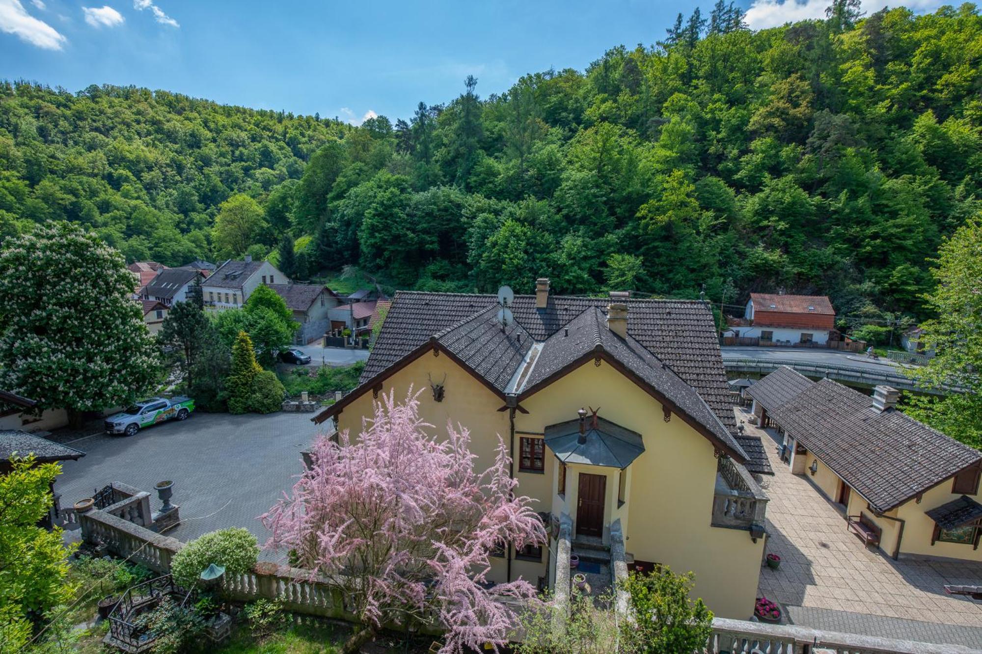 Resort U Jelena Křivoklát Exterior foto